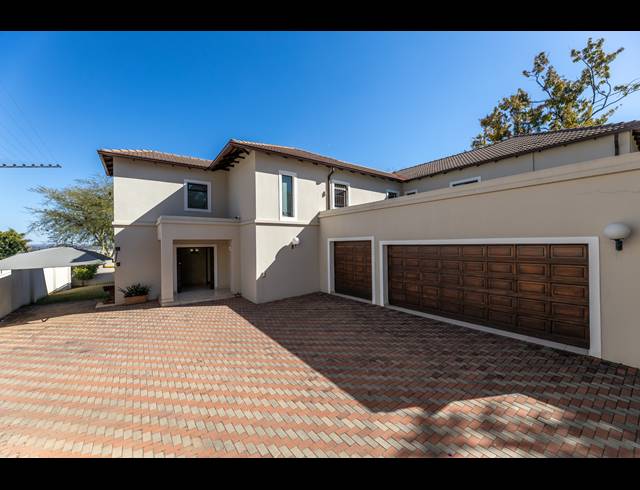 4 BEDROOM HOUSE FOR SALE IN BRYANSTON